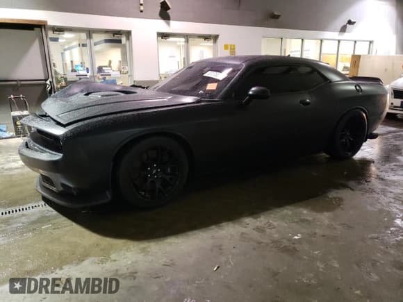✅ 2018 Dodge Challenger R/T Scat Pack • VIN: 2C3CDZFJ1JH199812 • Lot: 37175554. Wystawiony na Copart z przebiegiem Nie podano. Bezpłatny archiwum sprzedaży aukcyjnych z USA i szczegółowy raport historii pojazdu na DreamBid. Zdjęcie 1.
