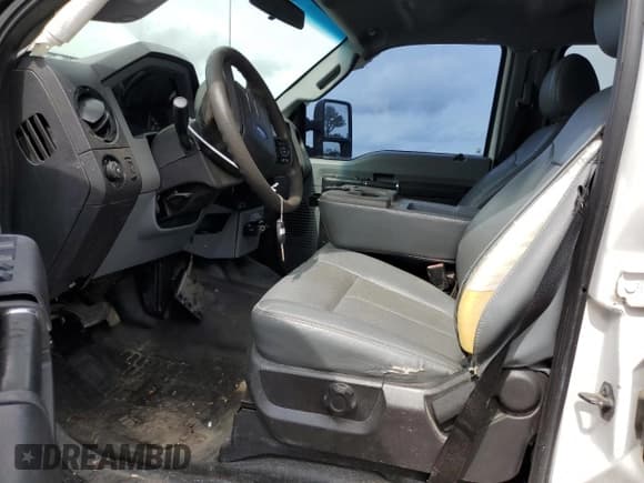 ✅ 2016 Ford F-250 XL • VIN: 1FT7W2A63GEB54596 • Lot: 54836105. Wystawiony na Copart z przebiegiem 112 149 mil. Bezpłatny archiwum sprzedaży aukcyjnych z USA i szczegółowy raport historii pojazdu na DreamBid. Zdjęcie 7.