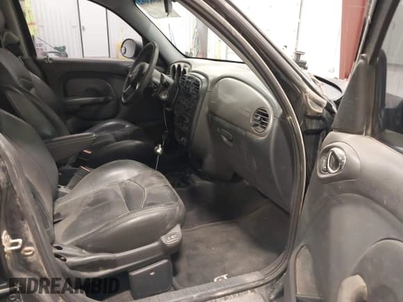 ✅ 2004 Chrysler PT Cruiser GT • VIN: 3C8FY78G74T282464 • Lot: 42083662. Listed on IAAI with 98,532 mi. Free auction sales archive from the USA and detailed vehicle history report at DreamBid. Image 5.