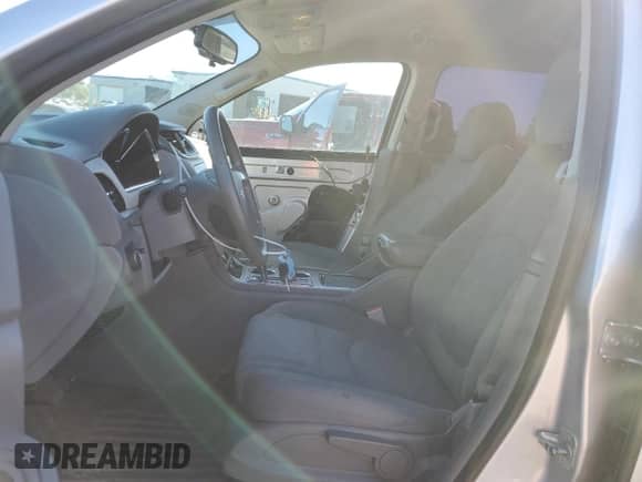 2017 Chevrolet Traverse LS with VIN 1GNKRFED7HJ145823, listed as a Copart auction lot 82596235 with 163,057 mi miles and Salvage title. Bid and sale history available at DreamBid. Image 7.
