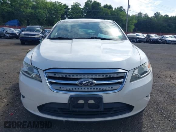 ✅ 2011 Ford Taurus SEL • VIN: 1FAHP2HWXBG120665 • Лот: 42661902. Опубликован ранее на IAAI с пробегом 234 167 миль. Бесплатный доступ к архиву аукционных продаж из США и подробный отчёт об истории автомобиля на DreamBid. Изображение 12.
