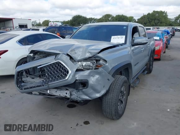 ✅ 2019 Toyota Tacoma SR5 • VIN: 5TFAZ5CN6KX080221 • Lot: 43270749. Wystawiony na IAAI z przebiegiem 91 103 mil. Bezpłatny archiwum sprzedaży aukcyjnych z USA i szczegółowy raport historii pojazdu na DreamBid. Zdjęcie 2.
