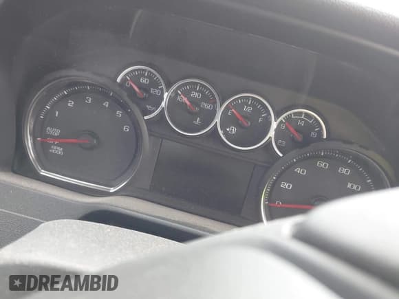 ✅ 2020 Chevrolet Silverado 1500 RST • VIN: 3GCUYEET6LG379371 • Lot: 42913404. Wystawiony na IAAI z przebiegiem Nie podano. Bezpłatny archiwum sprzedaży aukcyjnych z USA i szczegółowy raport historii pojazdu na DreamBid. Zdjęcie 15.