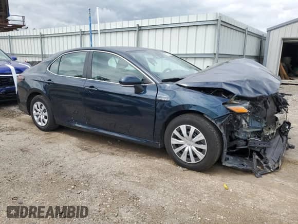 2021 Toyota Camry Hybrid LE with VIN 4T1C31AK9MU562662, listed as a Copart auction lot 70874675 with 197,127 mi miles and Salvage title. Bid and sale history available at DreamBid. Image 4.