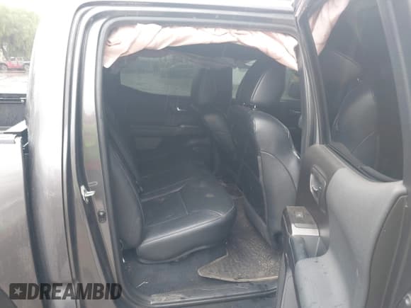 ✅ 2021 Toyota Tacoma TRD Off Road • VIN: 5TFCZ5AN7MX250911 • Lot: 43408119. Wystawiony na IAAI z przebiegiem 38 493 mil. Bezpłatny archiwum sprzedaży aukcyjnych z USA i szczegółowy raport historii pojazdu na DreamBid. Zdjęcie 8.