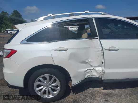 ✅ 2016 Acura RDX • VIN: 5J8TB3H36GL015975 • Lot: 42746267. Listed on IAAI with 211,698 mi. Free auction sales archive from the USA and detailed vehicle history report at DreamBid. Image 17.