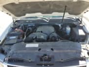 ✅ 2009 Chevrolet Suburban LS • VIN: 1GNFC16089R191553 • Лот: 46840045. Опубликован ранее на Copart с пробегом 144 334 миль. Бесплатный доступ к архиву аукционных продаж из США и подробный отчёт об истории автомобиля на DreamBid. Изображение 13.