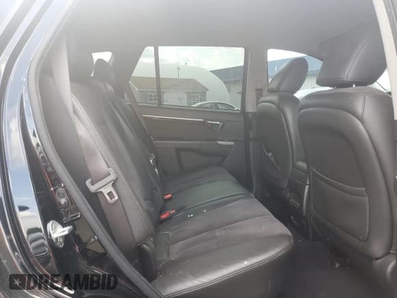 ✅ 2012 Hyundai Santa Fe SE • VIN: 5XYZHDAG5CG143933 • Lot: 68168694. Listed on Copart with 146,081 mi. Free auction sales archive from the USA and detailed vehicle history report at DreamBid. Image 11.