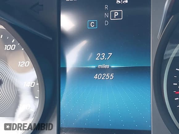 ✅ 2019 Mercedes-Benz C 300 • VIN: WDDWJ8DB2KF863714 • Lot: 42569540. Wystawiony na IAAI z przebiegiem 40 255 mil. Bezpłatny archiwum sprzedaży aukcyjnych z USA i szczegółowy raport historii pojazdu na DreamBid. Zdjęcie 16.