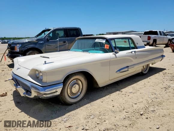 ✅ 1959 Ford Thunderbird • VIN: J9YH156839 • Lot: 65984305. Wystawiony na Copart z przebiegiem 43 007 mil. Bezpłatny archiwum sprzedaży aukcyjnych z USA i szczegółowy raport historii pojazdu na DreamBid. Zdjęcie 1.