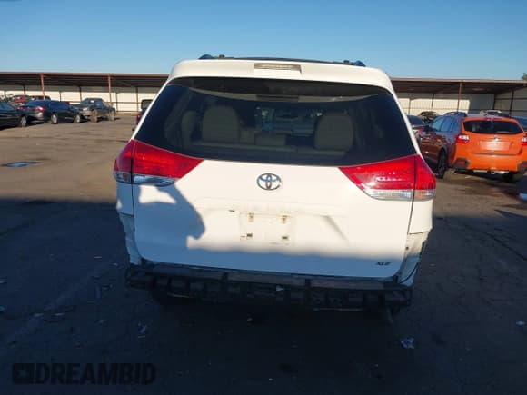 ✅ 2013 Toyota Sienna Limited • VIN: 5TDYK3DC4DS332741 • Lot: 43549696. Listed on IAAI with 162,092 mi. Free auction sales archive from the USA and detailed vehicle history report at DreamBid. Image 17.