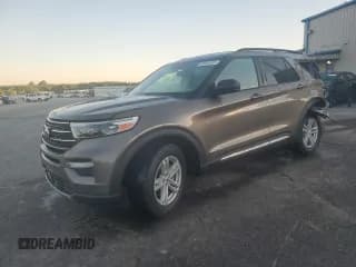 ✅ 2021 Ford Explorer XLT • VIN: 1FMSK7DHXMGA21376 • Lot: 85565535. Wystawiony na Copart z przebiegiem 94 118 mil. Bezpłatny archiwum sprzedaży aukcyjnych z USA i szczegółowy raport historii pojazdu na DreamBid. Zdjęcie 1.