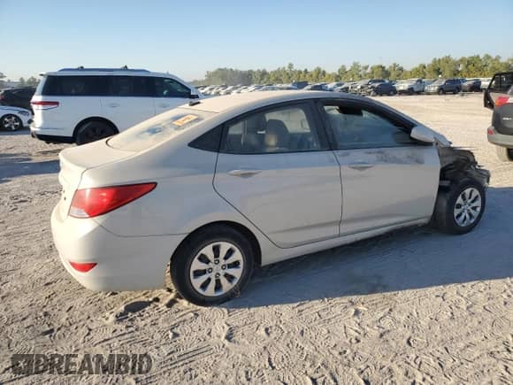 2016 Hyundai Accent SE with VIN KMHCT4AE3GU043834, listed as a Copart auction lot 84775195 with 124,480 mi miles and Clean title. Bid and sale history available at DreamBid. Image 3.