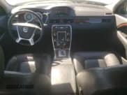 ✅ 2012 Volvo S80 3.0L • VIN: YV1902AH7C1160585 • Лот: 43923965. Опубликован ранее на Copart с пробегом 91 823 миль. Бесплатный доступ к архиву аукционных продаж из США и подробный отчёт об истории автомобиля на DreamBid. Изображение 8.