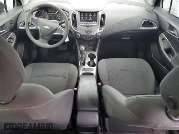 ✅ 2019 Chevrolet Cruze LS • VIN: 1G1BC5SM5K7125429 • Lot: 82071315. Listed on Copart with 41,550 mi. Free auction sales archive from the USA and detailed vehicle history report at DreamBid. Image 8.