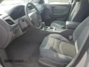 ✅ 2015 Chevrolet Traverse LS • VIN: 1GNKRFED6FJ335030 • Lot: 71094704. Wystawiony na Copart z przebiegiem 157 391 mil. Bezpłatny archiwum sprzedaży aukcyjnych z USA i szczegółowy raport historii pojazdu na DreamBid. Zdjęcie 7.