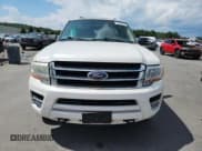 ✅ 2015 Ford Expedition XLT • VIN: 1FMJU1JT5FEF10391 • Lot: 68858225. Wystawiony na Copart z przebiegiem 178 509 mil. Bezpłatny archiwum sprzedaży aukcyjnych z USA i szczegółowy raport historii pojazdu na DreamBid. Zdjęcie 5.