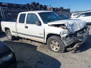 ✅ 2000 Chevrolet Silverado 1500 LS • VIN: 2GCEK19V6Y1309699 • Lot: 41870085. Wystawiony na IAAI z przebiegiem 218 628 mil mil. Skorzystaj z bezpłatnego archiwum sprzedaży aukcyjnych z USA i zobacz szczegółowy raport historii pojazdu na DreamBid. Zdjęcie 1.