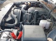 ✅ 2001 Chevrolet Suburban LT • VIN: 3GNFK16T11G140297 • Лот: 43869622. Опубликован ранее на IAAI с пробегом 163 177 миль. Бесплатный доступ к архиву аукционных продаж из США и подробный отчёт об истории автомобиля на DreamBid. Изображение 12.