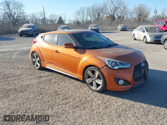 ✅ 2015 Hyundai Veloster Turbo • VIN: KMHTC6AE1FU244528 • Lot: 41387806. Wystawiony na IAAI z przebiegiem 85 203 mil. Bezpłatny archiwum sprzedaży aukcyjnych z USA i szczegółowy raport historii pojazdu na DreamBid. Zdjęcie 13.