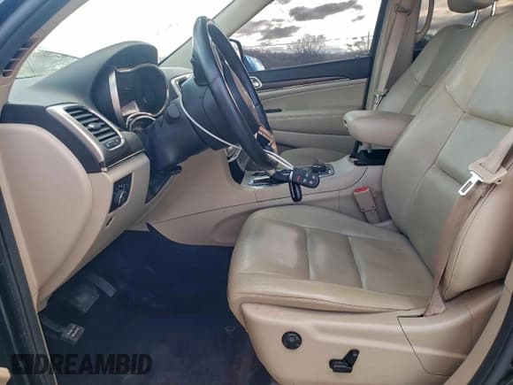 ✅ 2017 Jeep Grand Cherokee Limited • VIN: 1C4RJFBG9HC875217 • Лот: 94538375. Опубликован ранее на Copart с пробегом 130 759 миль. Бесплатный доступ к архиву аукционных продаж из США и подробный отчёт об истории автомобиля на DreamBid. Изображение 7.