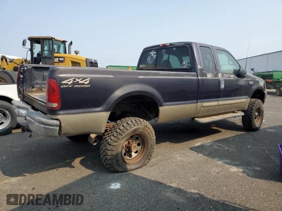 ✅ 2000 Ford F-250 XL • VIN: 1FTNX21S3YED58172 • Lot: 61271745. Listed on Copart with 177,667 mi. Free auction sales archive from the USA and detailed vehicle history report at DreamBid. Image 3.