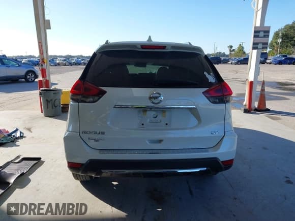 ✅ 2018 Nissan Rogue SL • VIN: 5N1AT2MT1JC848119 • Лот: 43620673. Опубликован ранее на IAAI с пробегом 59 729 миль. Бесплатный доступ к архиву аукционных продаж из США и подробный отчёт об истории автомобиля на DreamBid. Изображение 17.