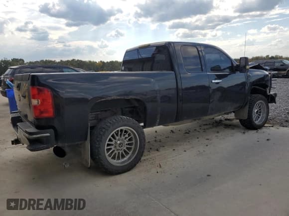 ✅ 2009 Chevrolet Silverado 2500HD LT • VIN: 1GCHK59669E148770 • Lot: 86714845. Wystawiony na Copart z przebiegiem 248 031 mil. Bezpłatny archiwum sprzedaży aukcyjnych z USA i szczegółowy raport historii pojazdu na DreamBid. Zdjęcie 3.
