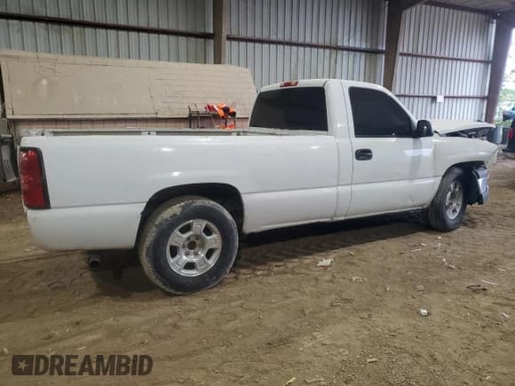 ✅ 2006 Chevrolet Silverado 1500 Work Truck • VIN: 3GCEC14V46G175087 • Лот: 57320784. Опубликован ранее на Copart с пробегом 249 698 миль. Бесплатный доступ к архиву аукционных продаж из США и подробный отчёт об истории автомобиля на DreamBid. Изображение 3.