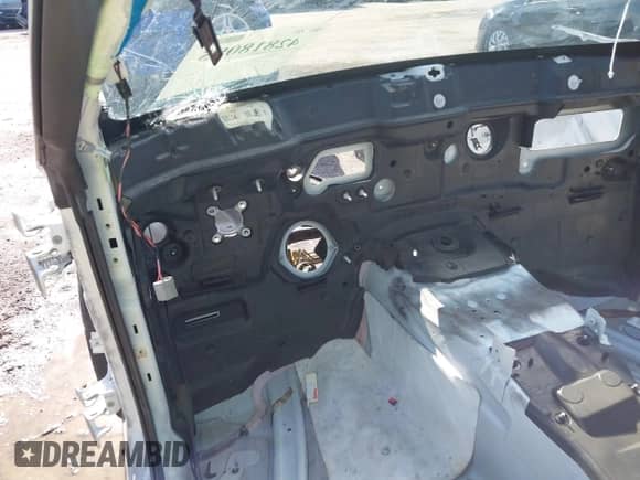 2021 Dodge Challenger SRT Hellcat with VIN 2C3CDZC96MH650716, listed as a IAAI auction lot 42818085 with Not provided miles and . Bid and sale history available at DreamBid. Image 14.