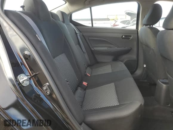 ✅ 2024 Nissan Versa S • VIN: 3N1CN8DV4RL916430 • Lot: 70710725. Wystawiony na Copart z przebiegiem 12 105 mil. Bezpłatny archiwum sprzedaży aukcyjnych z USA i szczegółowy raport historii pojazdu na DreamBid. Zdjęcie 10.