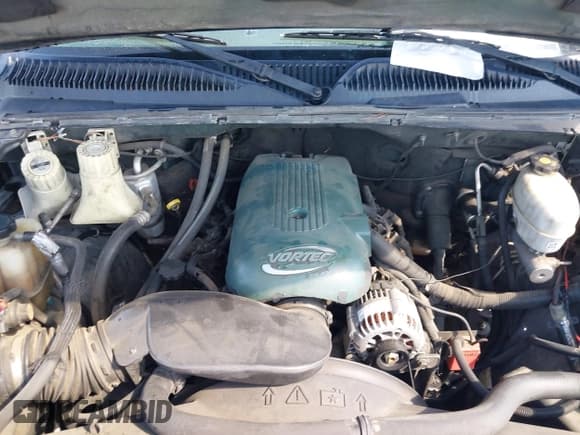 ✅ 2003 Chevrolet Silverado 2500HD LS • VIN: 1GCHC29U03E166456 • Lot: 42236591. Wystawiony na IAAI z przebiegiem Nie podano. Bezpłatny archiwum sprzedaży aukcyjnych z USA i szczegółowy raport historii pojazdu na DreamBid. Zdjęcie 10.