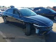✅ 2024 Hyundai Elantra Limited • VIN: KMHLP4DG8RU822425 • Lot: 43631648. Wystawiony na IAAI z przebiegiem 11 428 mil. Bezpłatny archiwum sprzedaży aukcyjnych z USA i szczegółowy raport historii pojazdu na DreamBid. Zdjęcie 6.