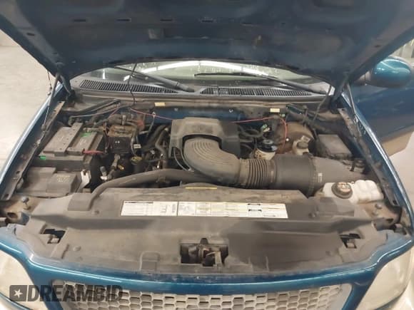 ✅ 2000 Ford F-150 XL • VIN: 1FTRX18L0YNA33201 • Lot: 43077858. Wystawiony na IAAI z przebiegiem Nie podano. Bezpłatny archiwum sprzedaży aukcyjnych z USA i szczegółowy raport historii pojazdu na DreamBid. Zdjęcie 10.