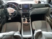 ✅ 2017 Honda Pilot EX-L • VIN: 5FNYF6H5XHB027529 • Lot: 90885995. Listed on Copart with 109,420 mi. Free auction sales archive from the USA and detailed vehicle history report at DreamBid. Image 8.