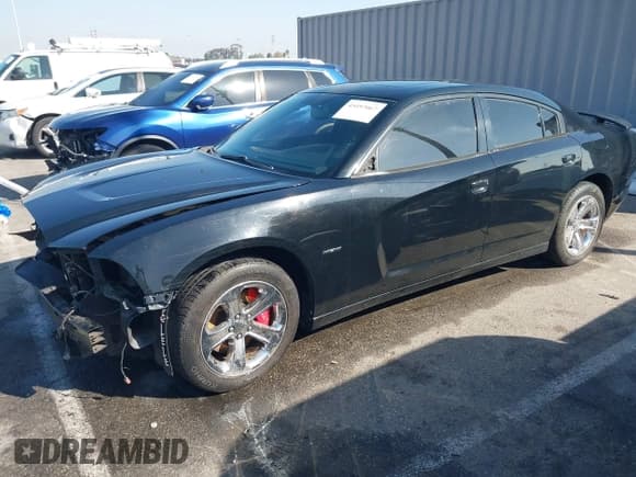 ✅ 2013 Dodge Charger RT • VIN: 2C3CDXCT7DH525210 • Lot: 43497067. Wystawiony na IAAI z przebiegiem 140 839 mil. Bezpłatny archiwum sprzedaży aukcyjnych z USA i szczegółowy raport historii pojazdu na DreamBid. Zdjęcie 18.