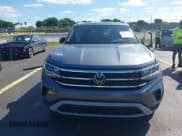 ✅ 2022 Volkswagen Atlas SEL • VIN: 1V2BC2CAXNC208665 • Lot: 43449536. Listed on IAAI with 12,693 mi. Free auction sales archive from the USA and detailed vehicle history report at DreamBid. Image 12.