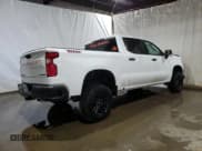 ✅ 2020 Chevrolet Silverado 1500 Custom Trail Boss • VIN: 1GCPYCEF1LZ364224 • Lot: 77033934. Wystawiony na Copart z przebiegiem 28 754 mil. Bezpłatny archiwum sprzedaży aukcyjnych z USA i szczegółowy raport historii pojazdu na DreamBid. Zdjęcie 3.