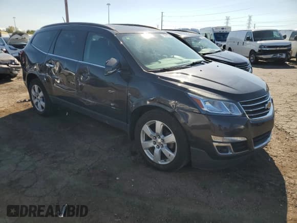 ✅ 2017 Chevrolet Traverse LT • VIN: 1GNKRGKD4HJ236624 • Лот: 71870725. Опубликован ранее на Copart с пробегом Не указан. Бесплатный доступ к архиву аукционных продаж из США и подробный отчёт об истории автомобиля на DreamBid. Изображение 4.
