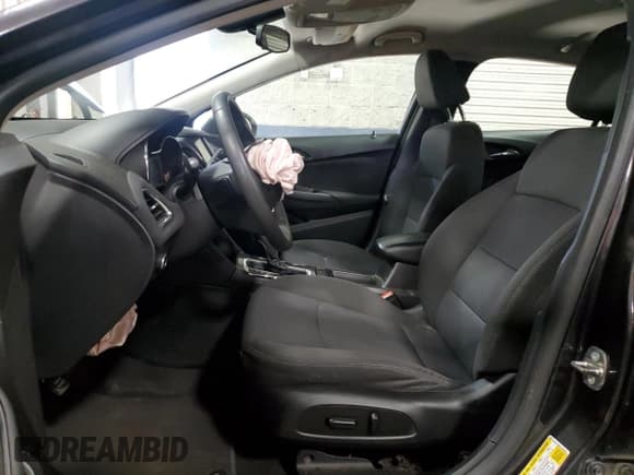 ✅ 2017 Chevrolet Cruze LT • VIN: 1G1BE5SM6H7252497 • Lot: 84287735. Listed on Copart with 119,063 mi. Free auction sales archive from the USA and detailed vehicle history report at DreamBid. Image 7.