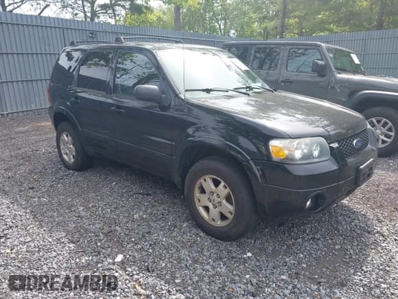 ✅ 2007 Ford Escape Limited • VIN: 1FMCU94107KC05742 • Lot: 42236368. Listed on IAAI with 201,431 mi. Free auction sales archive from the USA and detailed vehicle history report at DreamBid. Image 1.