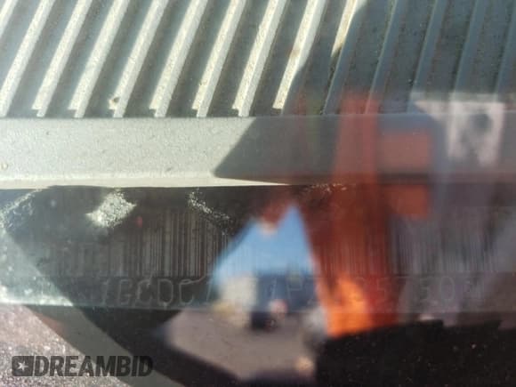 ✅ 1993 Chevrolet Silverado 1500 • VIN: 1GCDC14Z1PZ125750 • Lot: 82603895. Wystawiony na Copart z przebiegiem 182 926 mil. Bezpłatny archiwum sprzedaży aukcyjnych z USA i szczegółowy raport historii pojazdu na DreamBid. Zdjęcie 12.