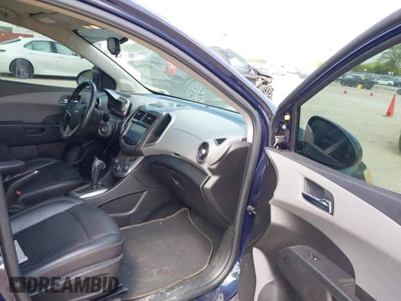 2016 Chevrolet Sonic LTZ с VIN 1G1JE6SB6G4144171, выставлен на аукционе IAAI как лот 42269666 с пробегом 84 190 миль миль и . История ставок и продаж доступна на DreamBid. Изображение 5.