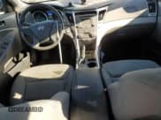 ✅ 2015 Hyundai Sonata • VIN: KMHEC4A40FA125553 • Лот: 86457185. Опубликован ранее на Copart с пробегом 135 381 миль. Бесплатный доступ к архиву аукционных продаж из США и подробный отчёт об истории автомобиля на DreamBid. Изображение 8.