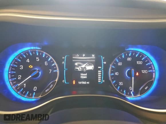 ✅ 2017 Chrysler Pacifica Touring L • VIN: 2C4RC1BG1HR510566 • Лот: 93022835. Опубликован ранее на Copart с пробегом 161 562 миль. Бесплатный доступ к архиву аукционных продаж из США и подробный отчёт об истории автомобиля на DreamBid. Изображение 9.