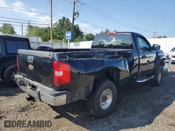 ✅ 2007 Chevrolet Silverado 2500HD 1LT • VIN: 1GCHK24K67E574006 • Lot: 63186733. Wystawiony na Copart z przebiegiem Nie podano. Bezpłatny archiwum sprzedaży aukcyjnych z USA i szczegółowy raport historii pojazdu na DreamBid. Zdjęcie 3.