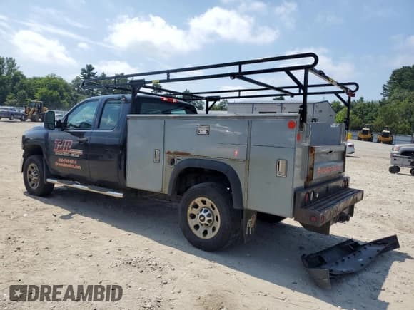 ✅ 2012 Chevrolet Silverado 1500 • VIN: 1GB5CZCG2CZ171198 • Lot: 68287895. Wystawiony na Copart z przebiegiem 246 684 mil. Bezpłatny archiwum sprzedaży aukcyjnych z USA i szczegółowy raport historii pojazdu na DreamBid. Zdjęcie 2.