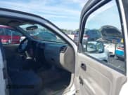 ✅ 2006 Isuzu i-Series S • VIN: 1GGCS198968701974 • Lot: 42787976. Wystawiony na IAAI z przebiegiem 270 473 mil. Bezpłatny archiwum sprzedaży aukcyjnych z USA i szczegółowy raport historii pojazdu na DreamBid. Zdjęcie 5.