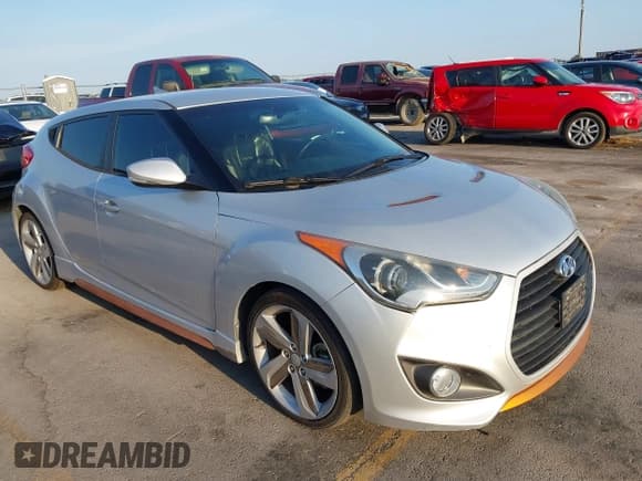 ✅ 2013 Hyundai Veloster Turbo • VIN: KMHTC6AE3DU181090 • Lot: 43024341. Wystawiony na IAAI z przebiegiem 152 140 mil. Bezpłatny archiwum sprzedaży aukcyjnych z USA i szczegółowy raport historii pojazdu na DreamBid. Zdjęcie 1.