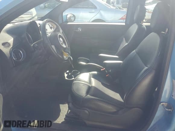 ✅ 2017 FIAT 500e • VIN: 3C3CFFGE8HT563364 • Lot: 45574865. Listed on Copart with 49,281 mi. Free auction sales archive from the USA and detailed vehicle history report at DreamBid. Image 7.